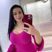  Sono a vostra disposizione per soddisfare ogni vostro desiderio; il desiderio mi consuma