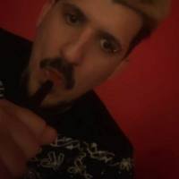 Ragazzo emiliano gay passivo cerca uomo dotato per avventure, contatto telegram luca20199