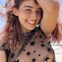 Sono disponibile per tutti gli incontri sessuali a pagamento a buon prezzo, sono una donna onesta e sincera e affidabile 