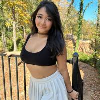 Sono una bella e dolce donna asiatica che ama il sesso e le coccole.
Desiderio e passione sono i miei punti di forza. 🥰🥰